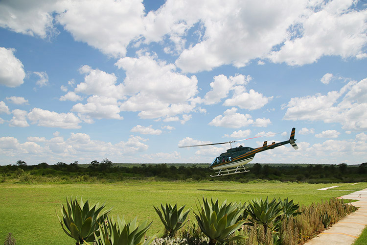 ジンバブエ　ビクトリアの滝　ヘリコプター