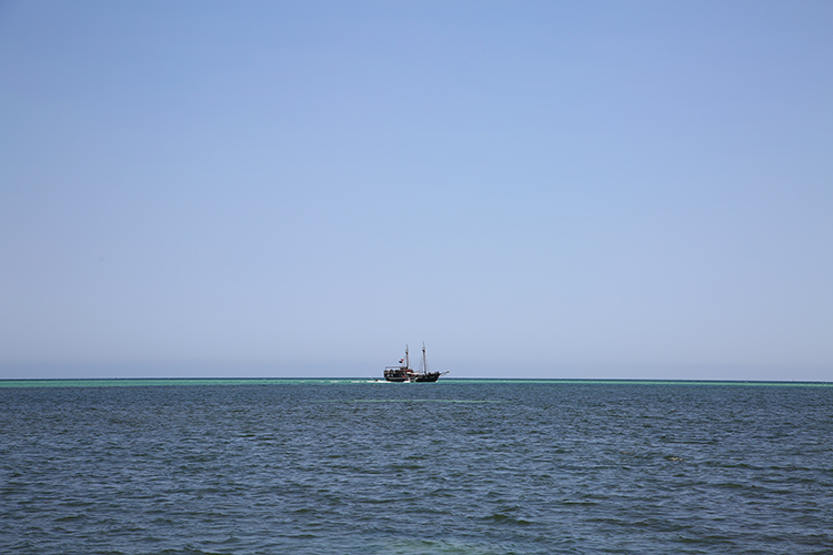 チュニジア　ジェルバ島　海賊船