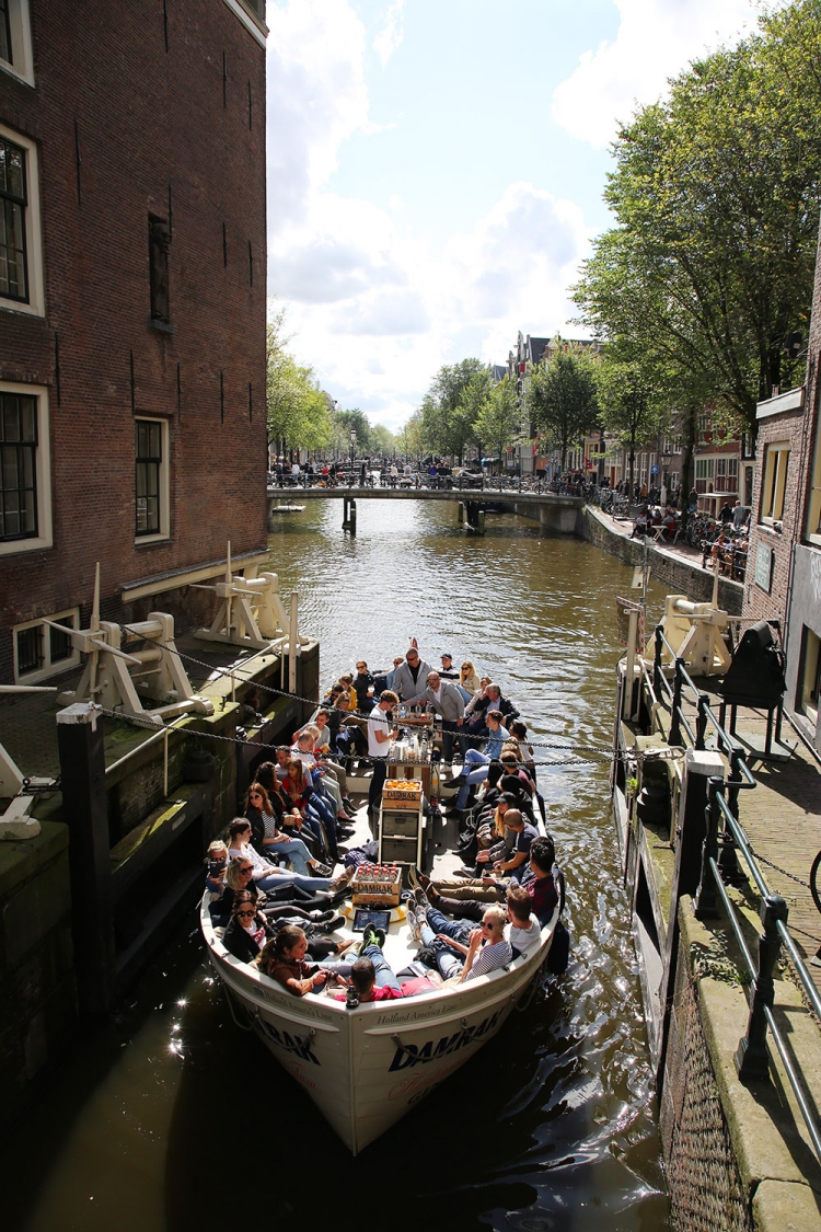 アムステルダム　観光　オランダ