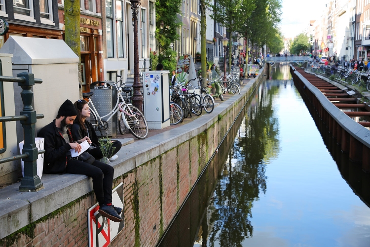 アムステルダム　観光　オランダ