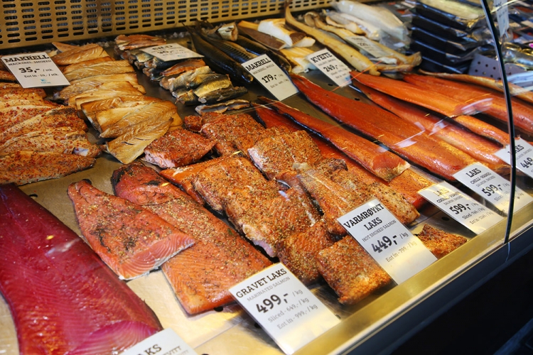 ベルゲン　魚市場