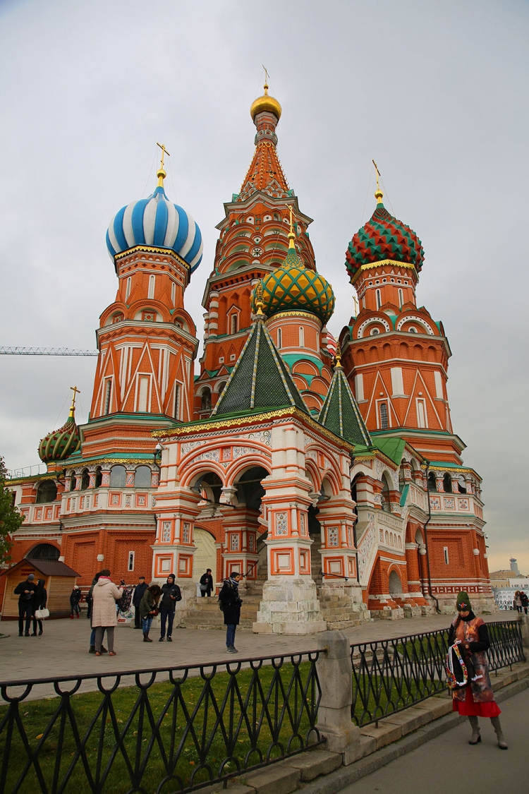 モスクワ　赤の広場　ワシリー寺院