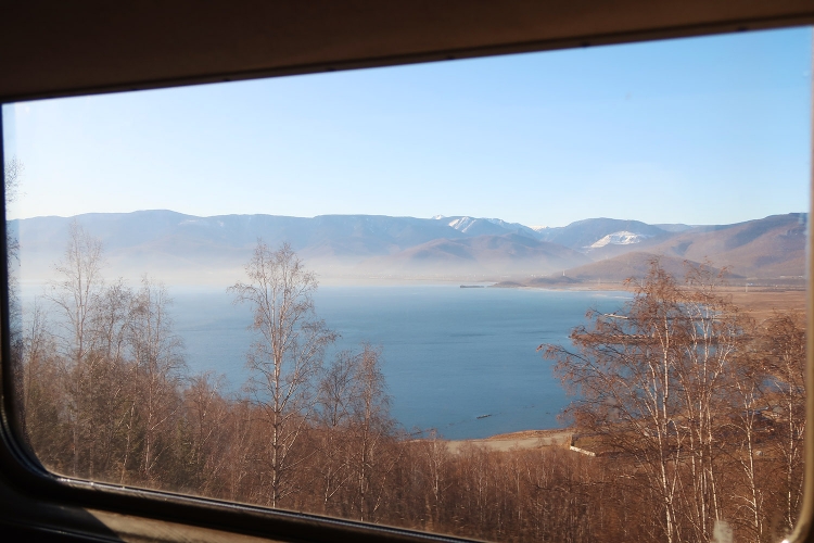 シベリア鉄道　バイカル湖　世界遺産
