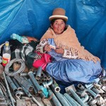 ラパス　エルアルト　泥棒市